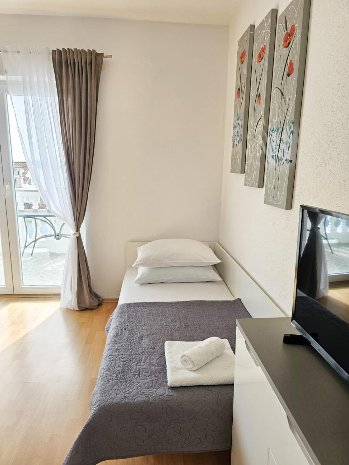 Apartments Karalic Ll Crikvenica Eksteriør billede